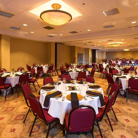 Embassy Suites By Hilton Tulsa I-44