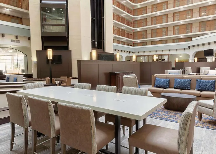Embassy By Hilton I-44 Hotel