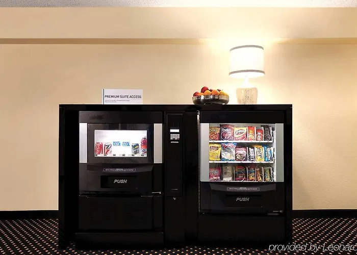 Embassy By Hilton I-44 Hotel 3*
